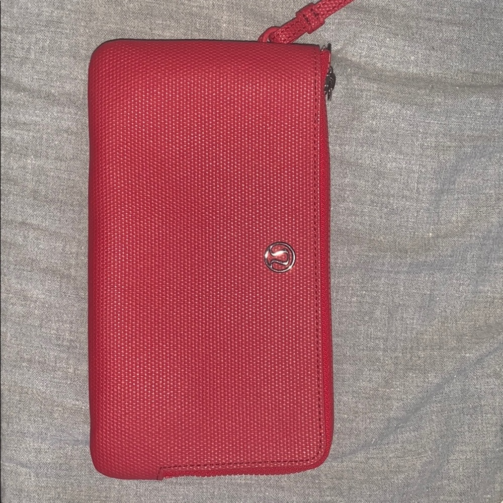 Lululemon double up pouch